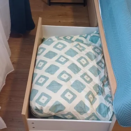 Center & Homely