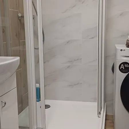 Center & Homely 아파트