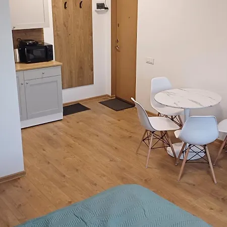Апартаменты Center & Homely *