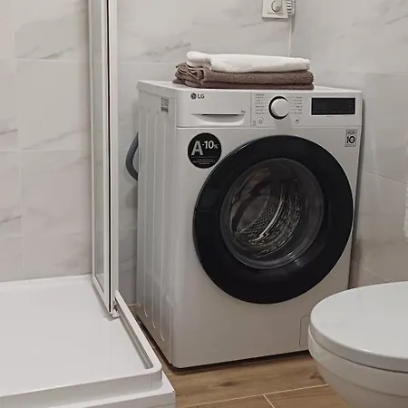 Center & Homely 아파트