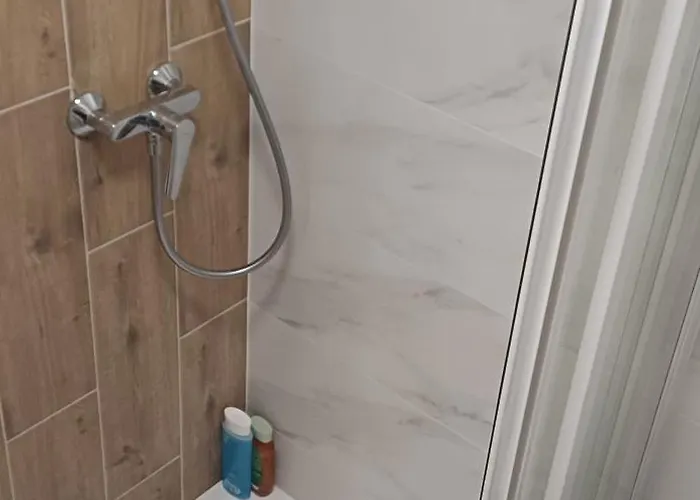 Apartment Center & Homely